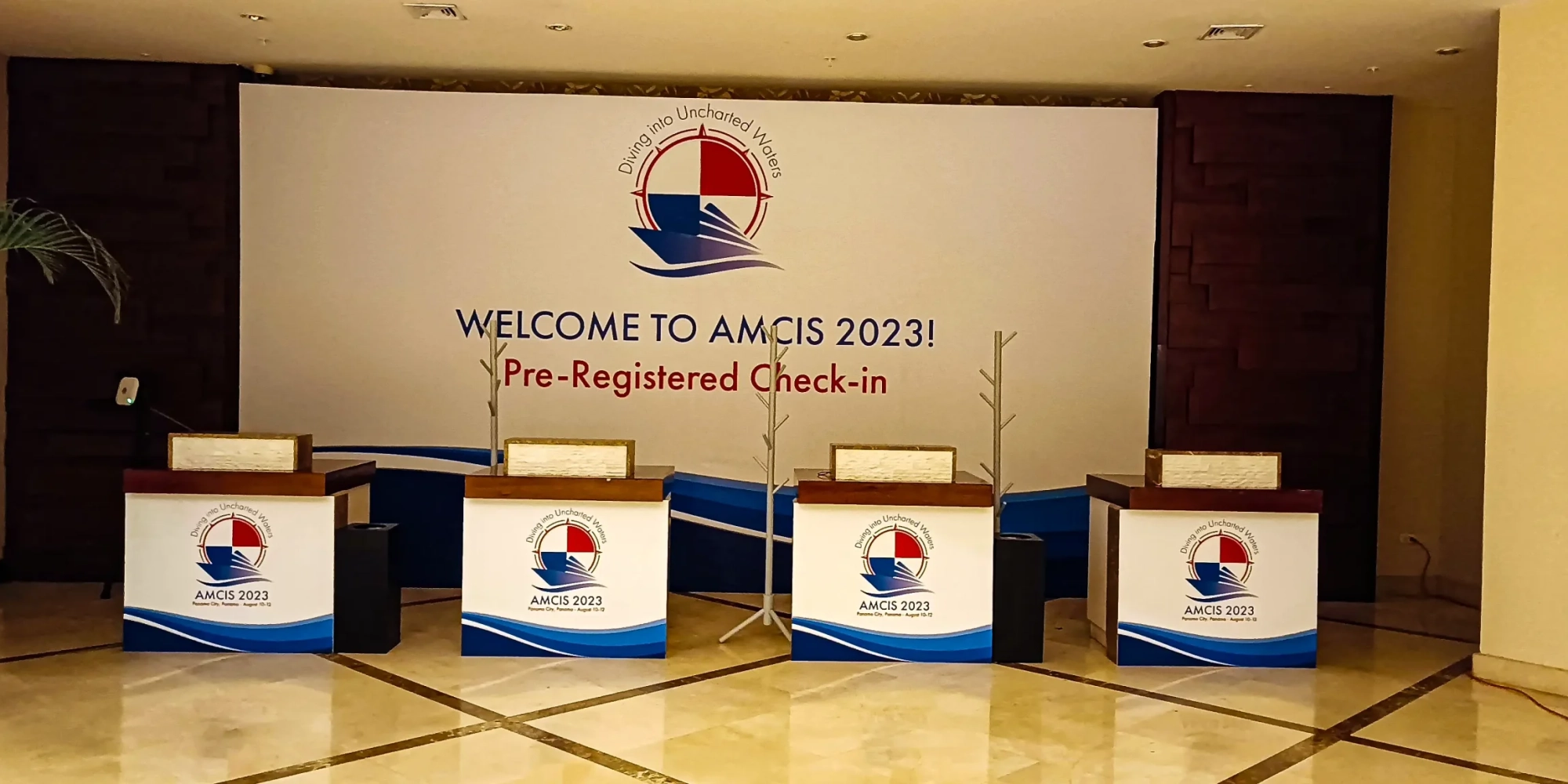 AMCIS